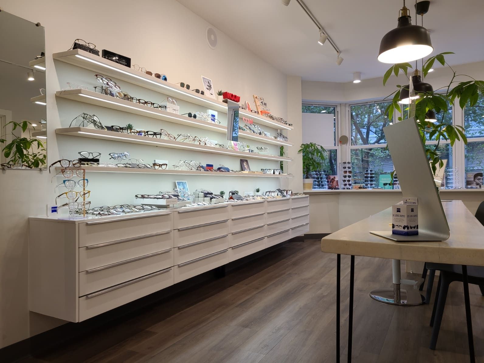 Eye Associates of New York | Myopia Management, PosEYEdon and Dry Eyes