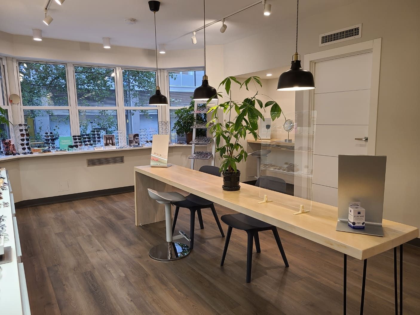 Eye Associates of New York | Envision By Inmode System, Glasses and Contact Lenses